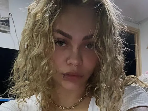 Image de profil du modèle de webcam Kitana018