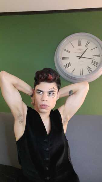 Performer Vemrauseo Photo 8