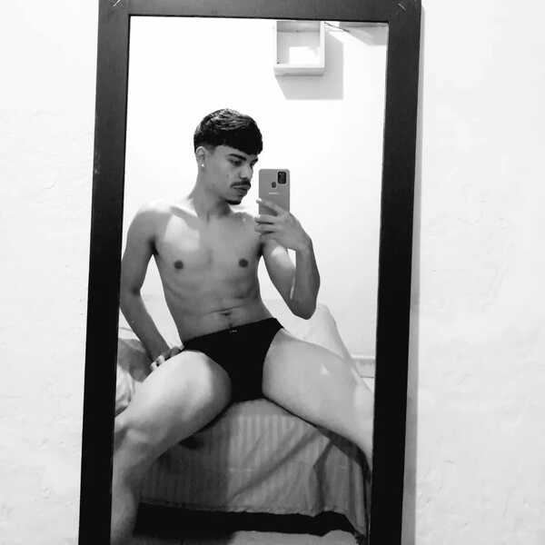 Performer Vemrauseo Photo 10