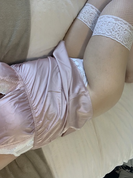 Artist EllieSoSubmissive Foto 8