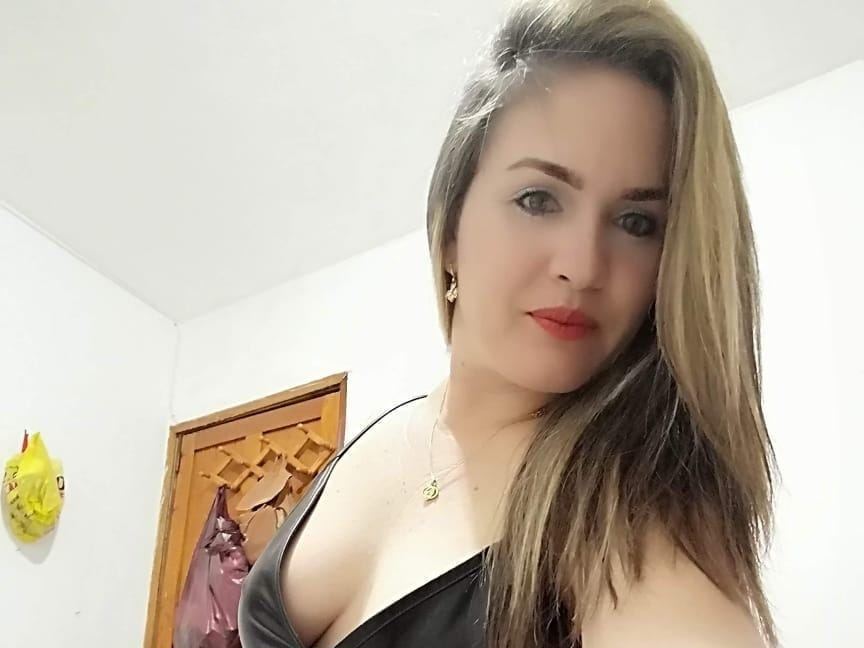 Image de profil du modèle de webcam LucianyBelov
