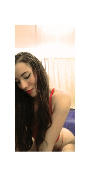 Performer AngelinneRosse Photo 9