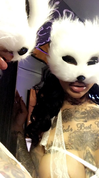 Artist MazikeenBenson Foto 5