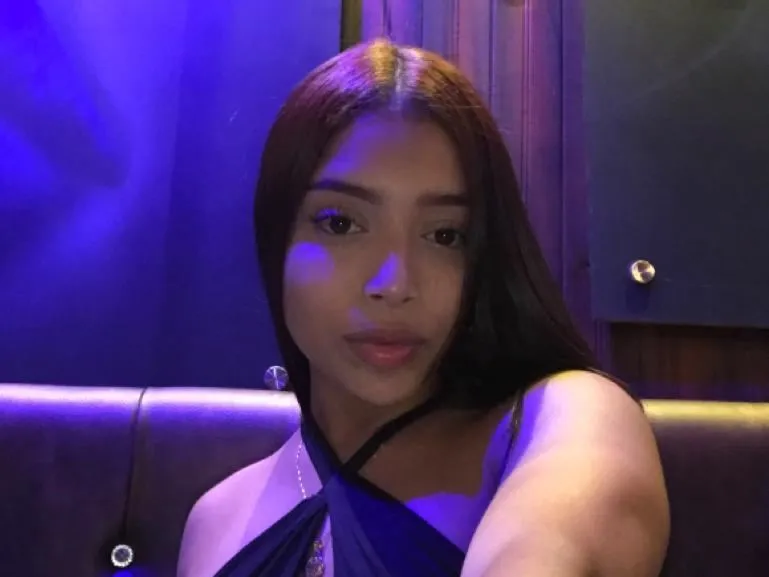 Imagen de perfil de modelo de cámara web de megan303