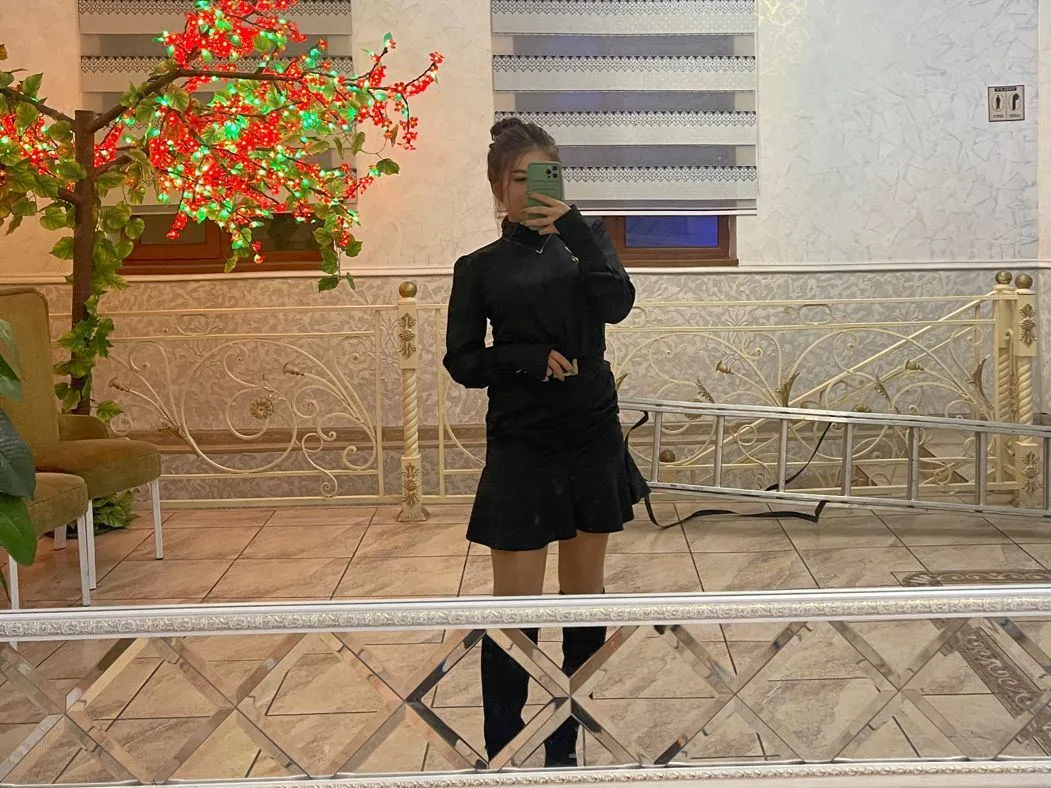 Imagen de perfil de modelo de cámara web de maylinnna