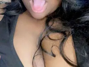 uwuxina cam model profile picture