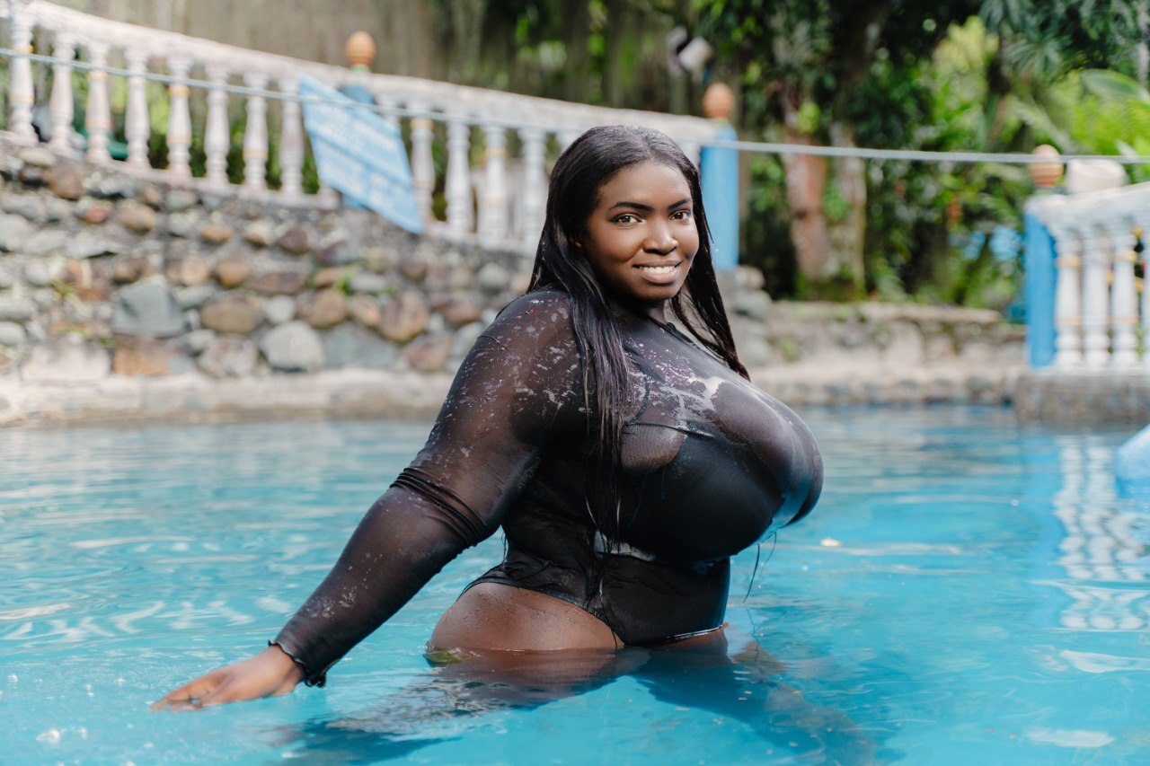 Artiest AnaSpencer Foto 6