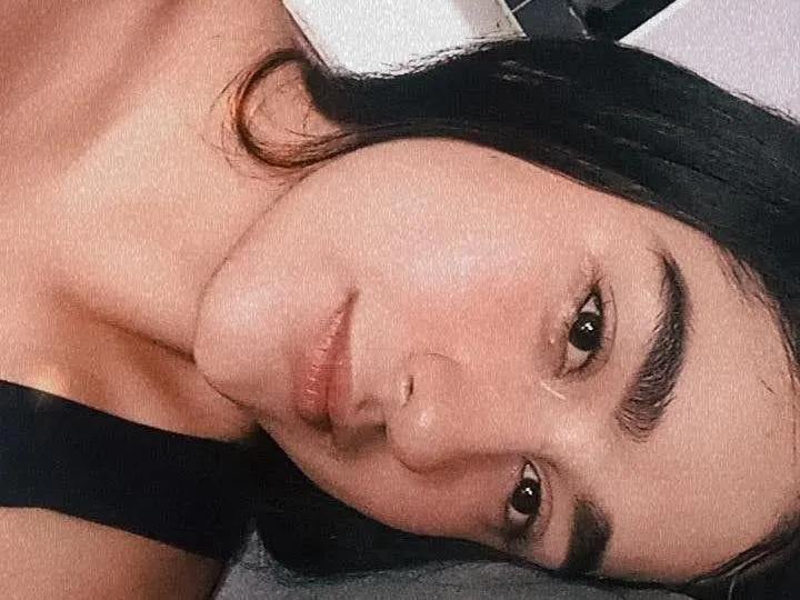 Imagen de perfil de modelo de cámara web de prettytatii