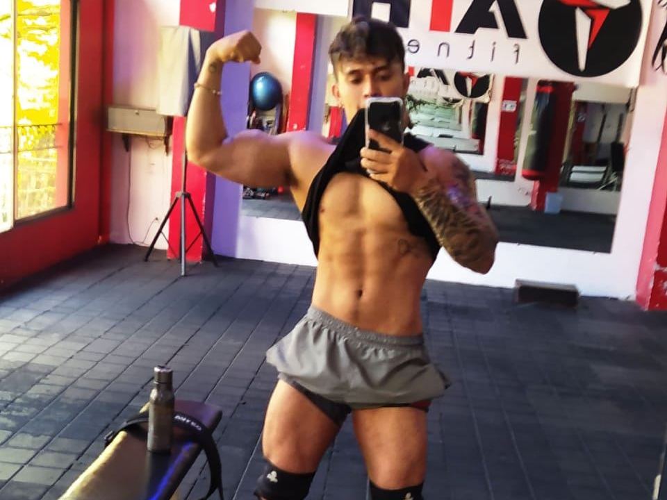 trevortstiness profielfoto van cam model