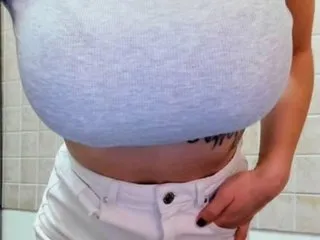 zzarraa profielfoto van cam model