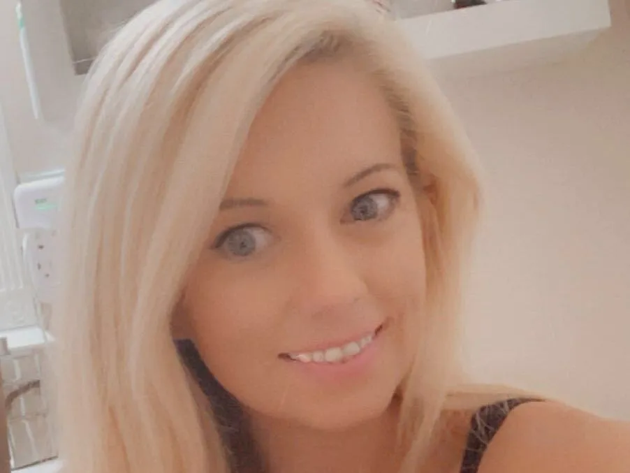 KennedyVossen profielfoto van cam model