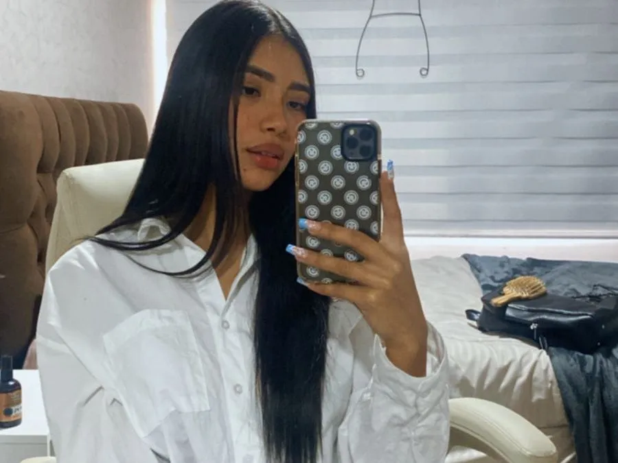 Pocahontasss19 profielfoto van cam model