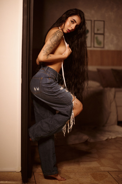 Performer AdrianaNicholls Photo 5