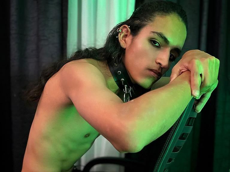 Imagen de perfil de modelo de cámara web de jhuar4rt