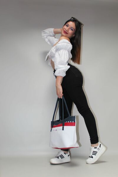 Interprète NatashaDiacahardi Photo 2