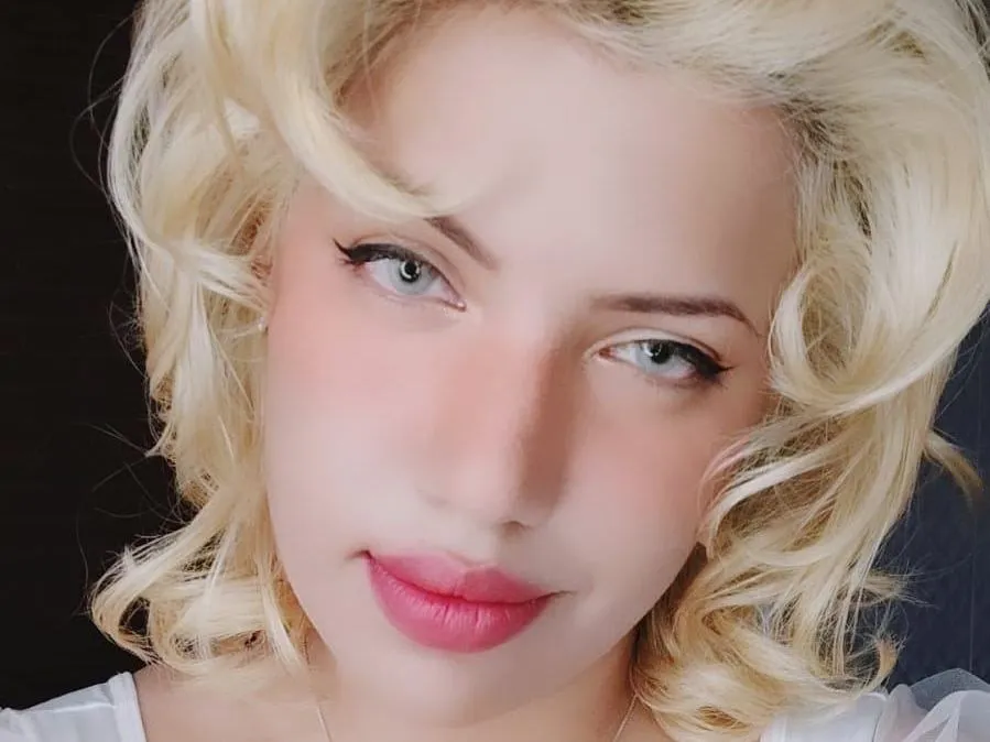 Imagen de perfil de modelo de cámara web de SaraStar602