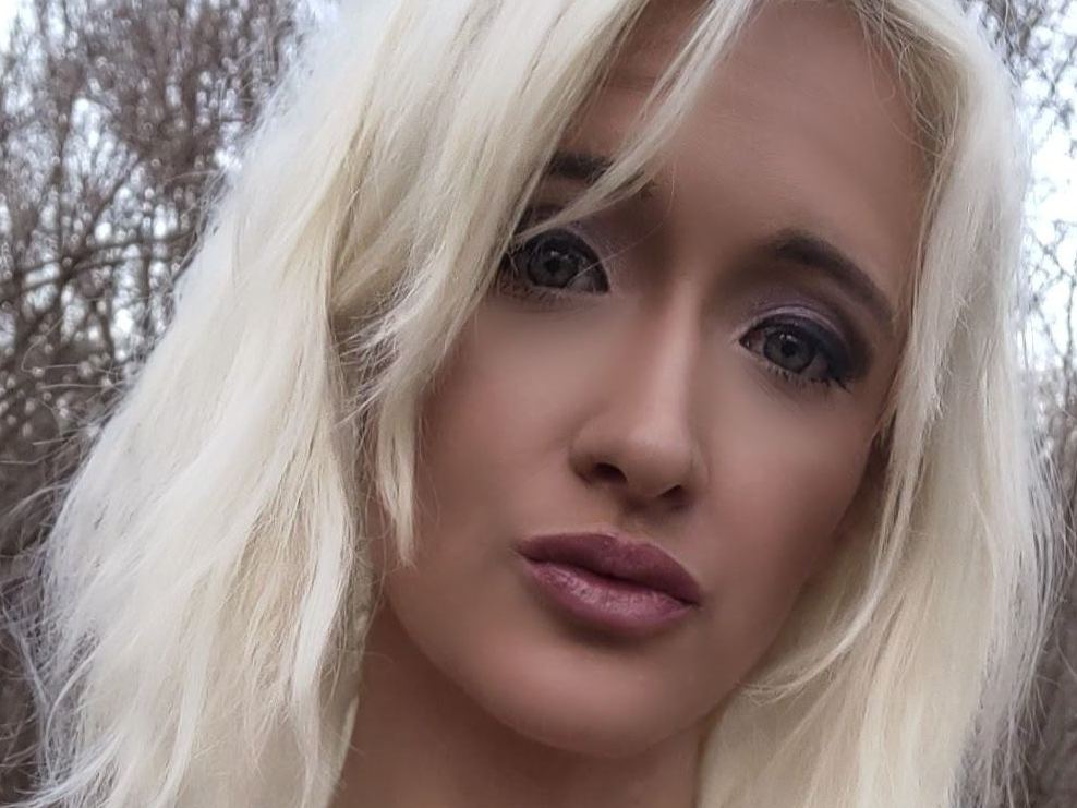 AvaRose303 profielfoto van cam model 