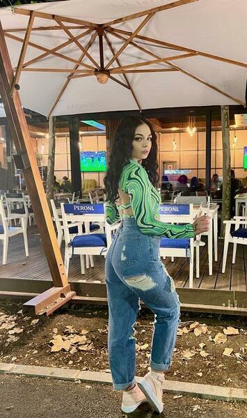 Performer katiebubbles Photo 10