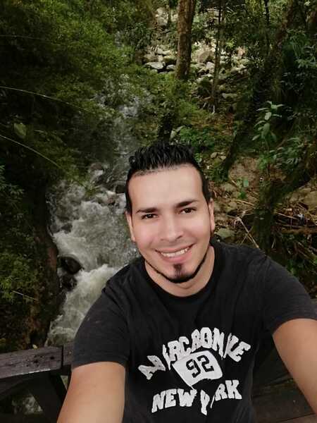 Performer YeikoBrit Photo 9