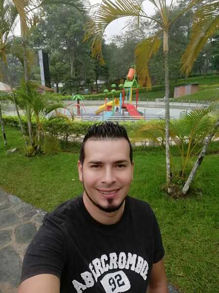 Performer YeikoBrit Photo 10