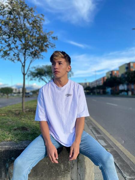 Performer imandrew18 Photo 3