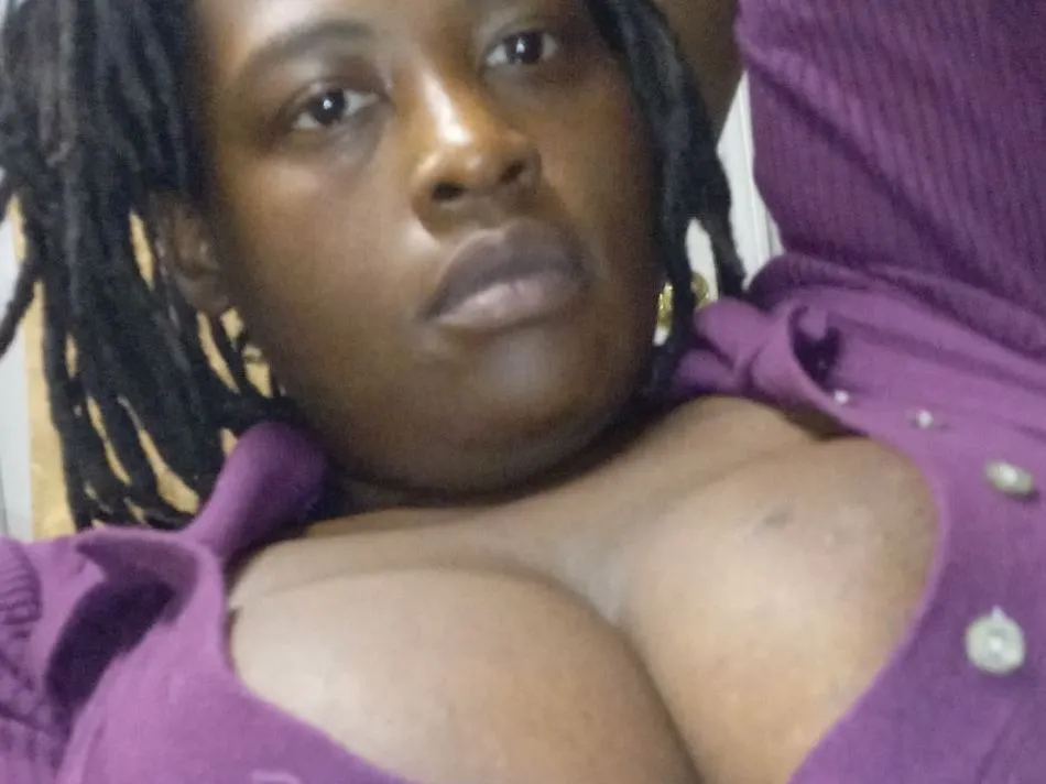 Foto de perfil de modelo de webcam de KiraMadali