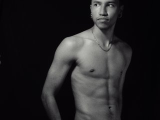 Yeff cam model profile picture