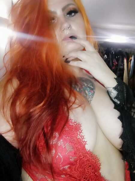 Intérprete RedheadMilf69 Foto 4