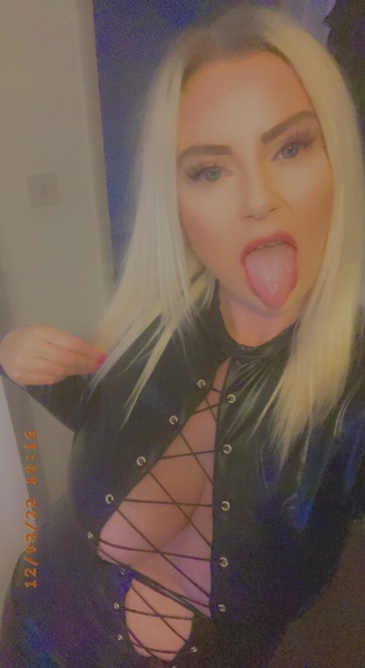 Performer DeliciousCurvyDixi Photo 1