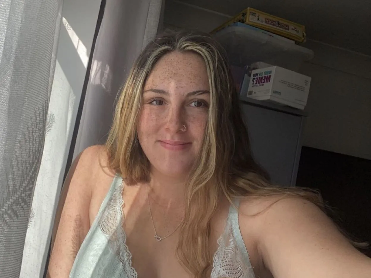 UKAngelBaby profilbild på webbkameramodell