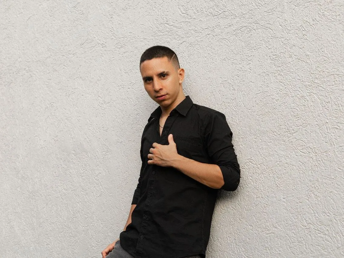 CristianDevis cam model profile picture