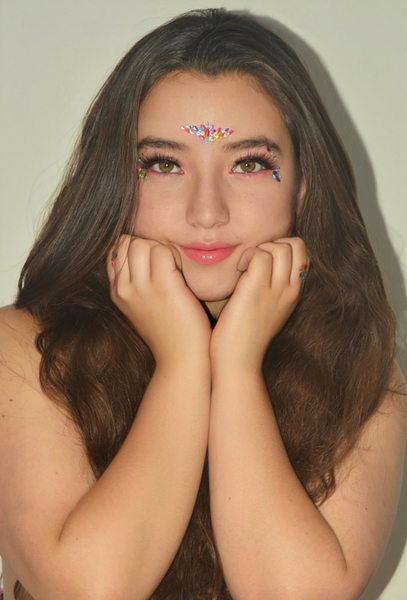 Darsteller AlaiaMillerr Foto 7