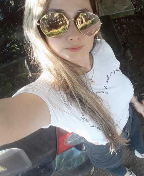 Artiest AngieNickols Foto 4