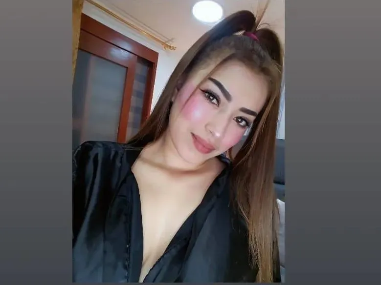 MiluCarver profielfoto van cam model