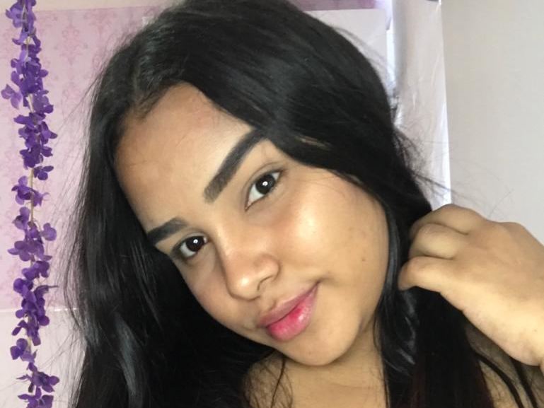 Image de profil du modèle de webcam SorayaCampbell