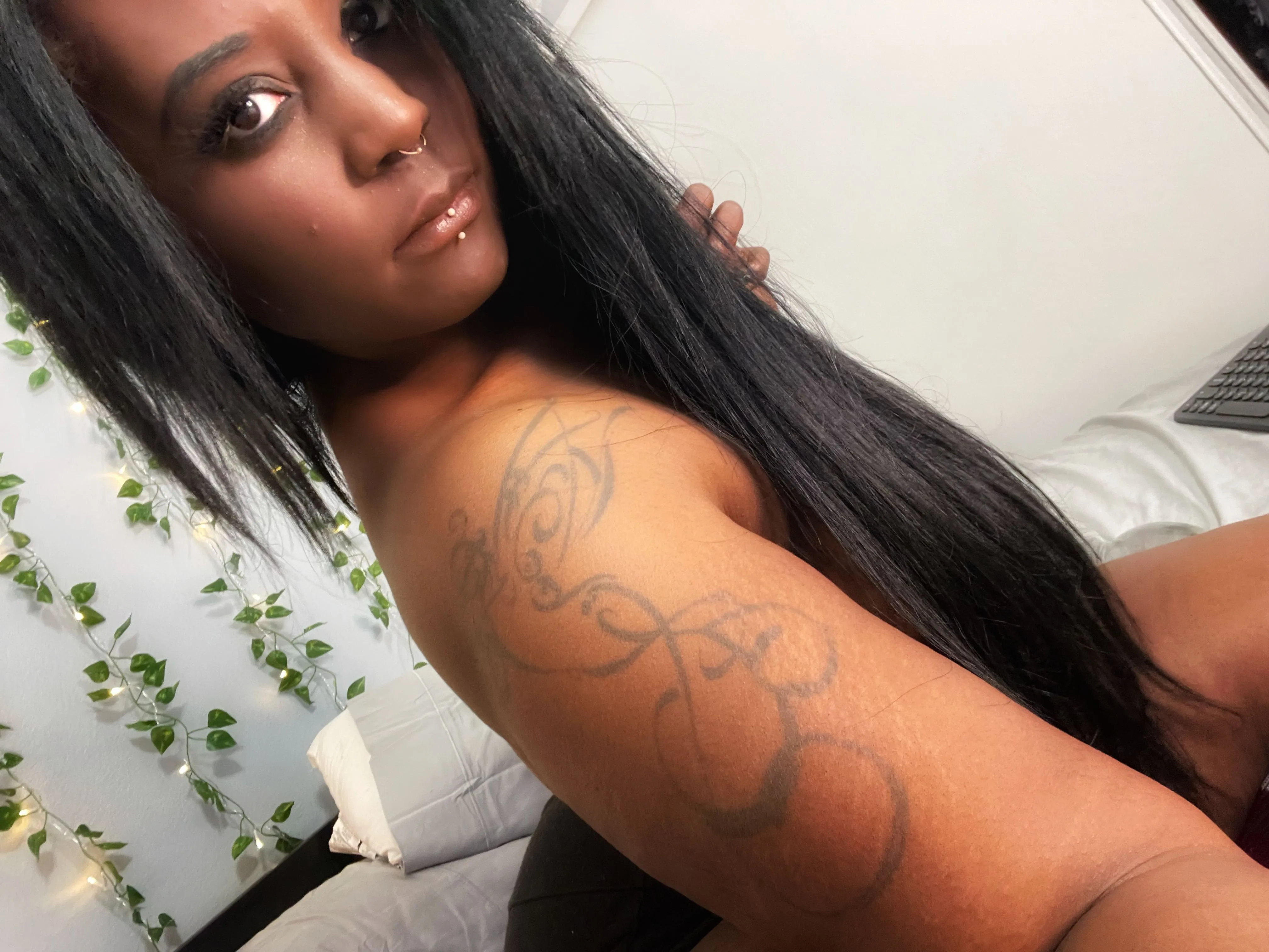 AyanaMahree profilbild på webbkameramodell