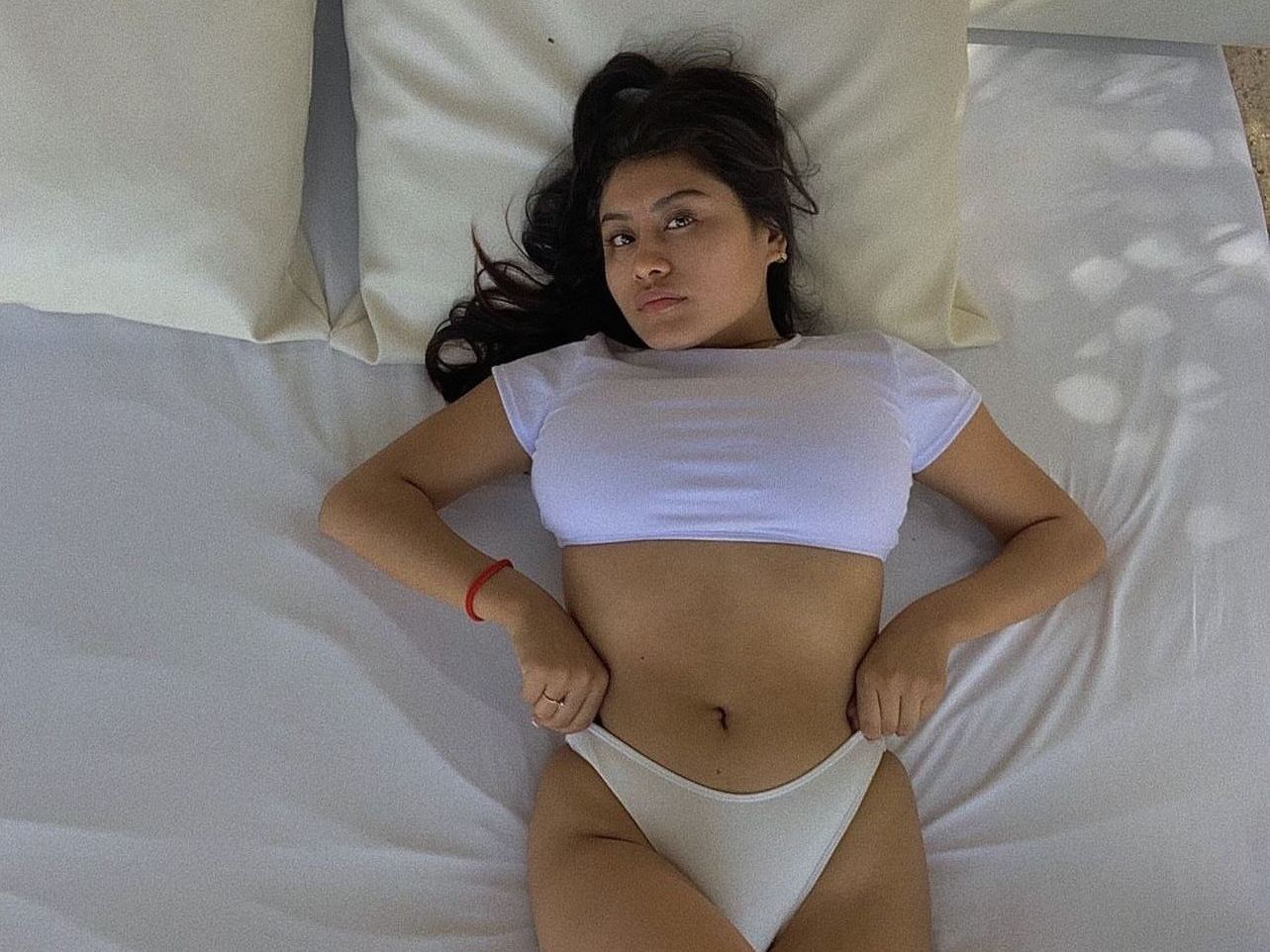 PaulinaWest profilbild på webbkameramodell