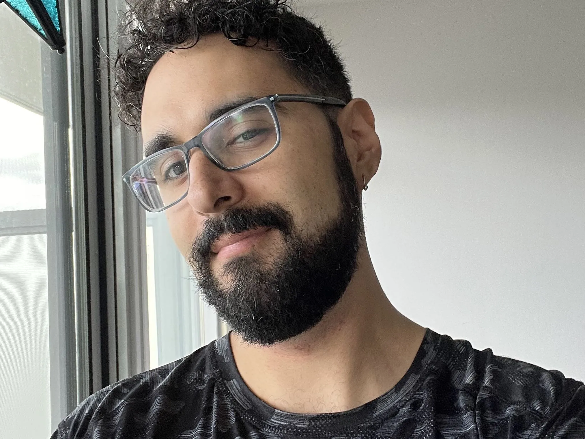 AdamBlackbriar profilbild på webbkameramodell