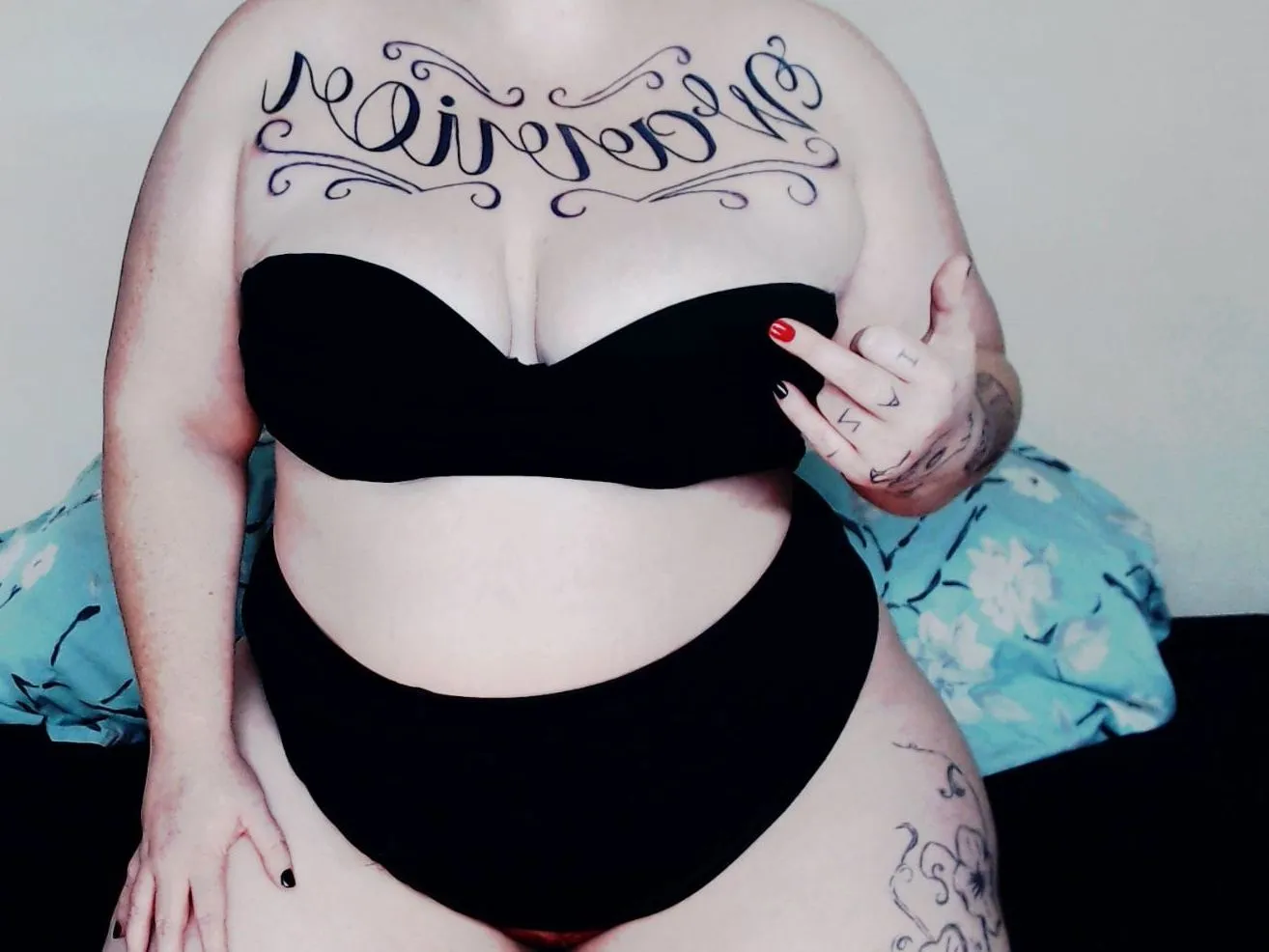 TaintedTxXx profilbild på webbkameramodell