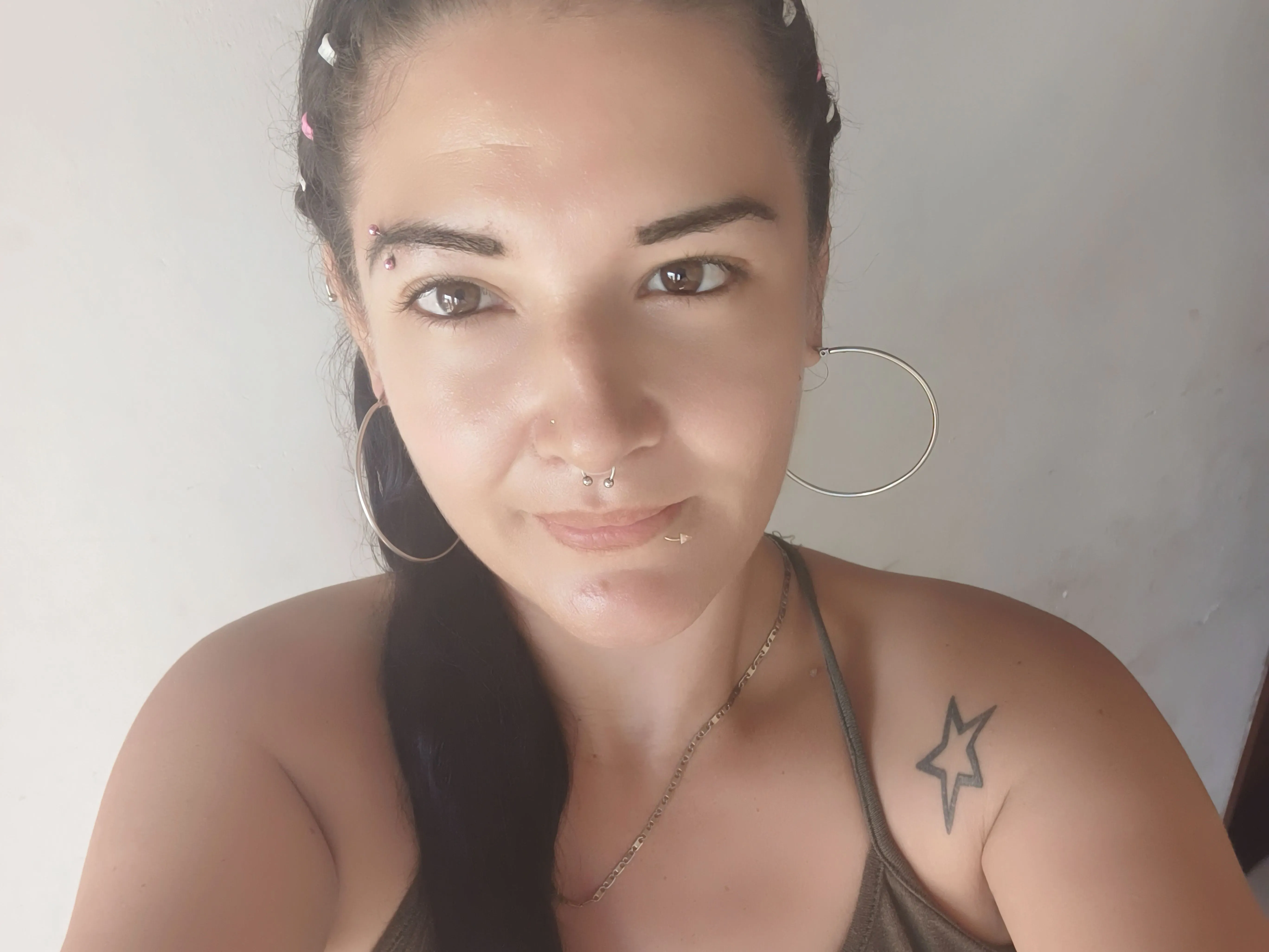 gisell19v profilbild på webbkameramodell