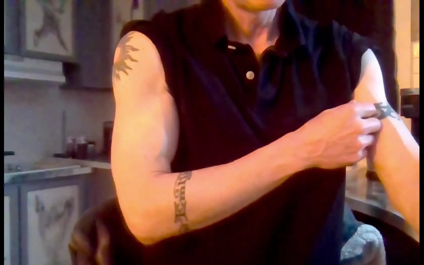 Interprete Handsomek Video 1