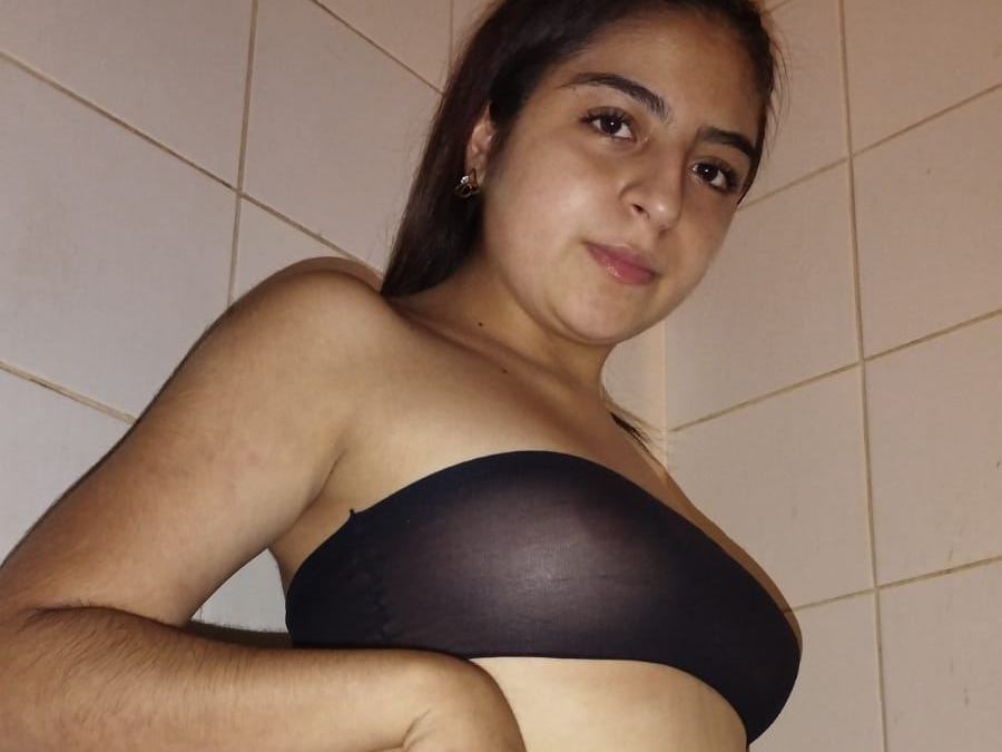 Foto de perfil de modelo de webcam de Karlygarza 