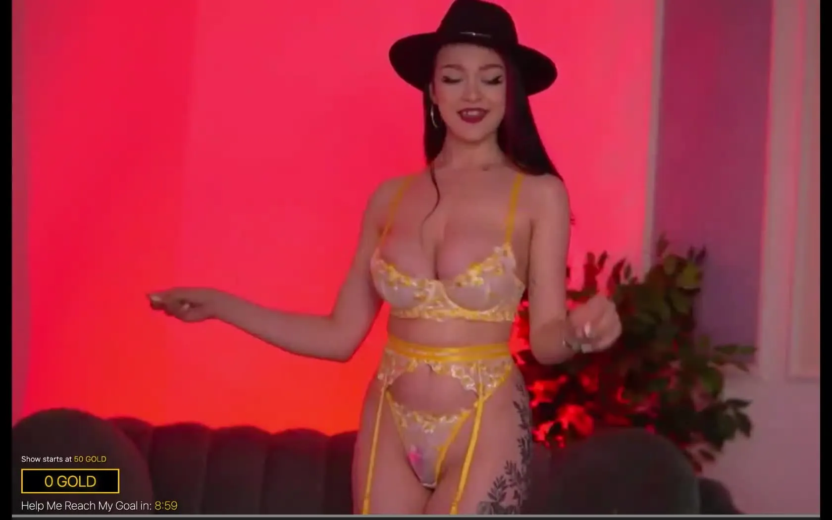 Interprete HotSkinnyX Video 1