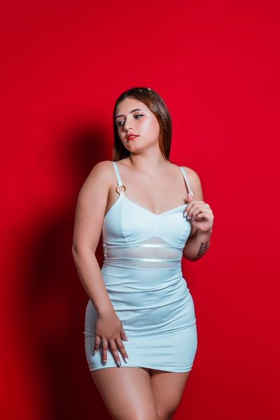 Performer MiillieBrown Photo 9