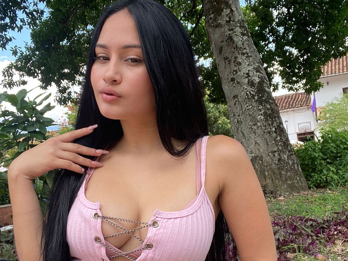 MollyCollinz cam model profile picture