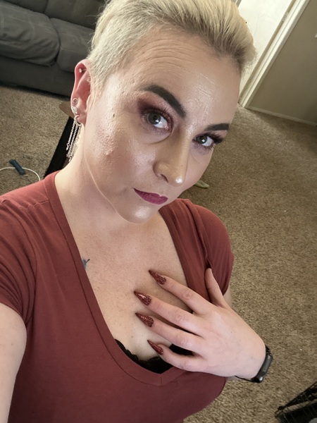 Artista QueenEmmyHell Foto 2