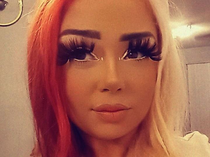 Image de profil du modèle de webcam Kissesrenee