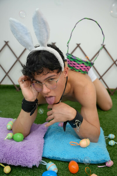 Performer TylerJosephh Photo 2