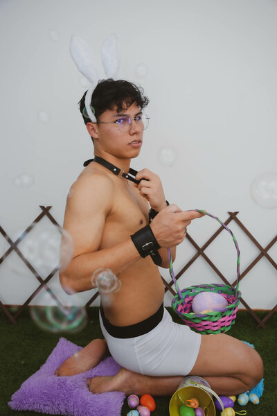 Performer TylerJosephh Photo 9