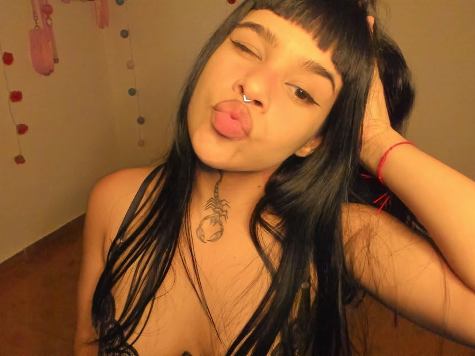 anahisdreams99 profilbild på webbkameramodell